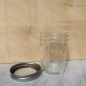 Preview: Glas mit Metallschraubdeckel